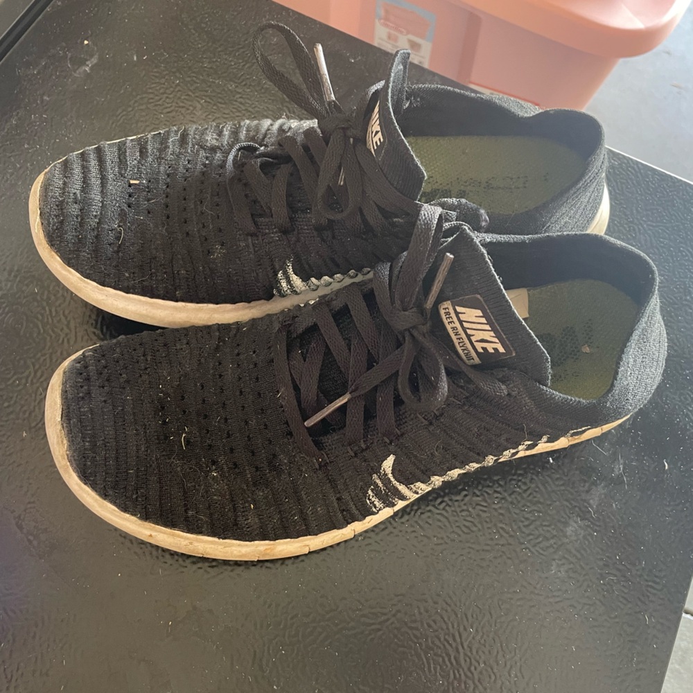 Nike Flyknit Sneakers 8.5